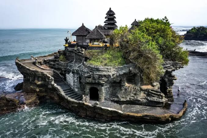 Bali Complete Package 6N/7D with Kintamani & Nusa Penida